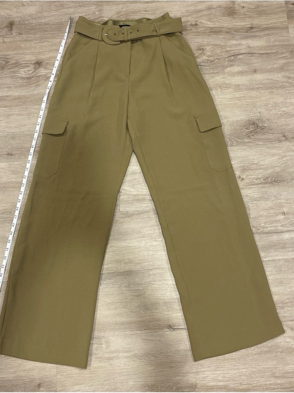 Express Olive Green Belted Wide Leg Cargo Pants Size 2R - Picture 4 of 6